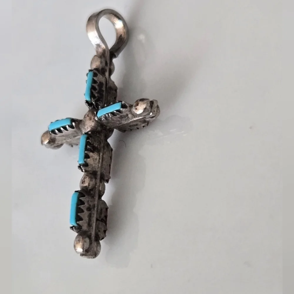 Vtg Zuni 925 Sterling Turqouise And Coral Cross Pendant